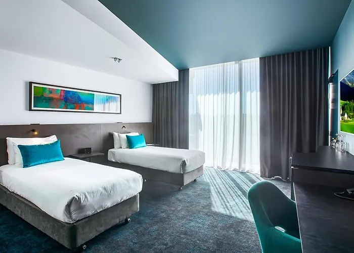Eatons Hill Hotel